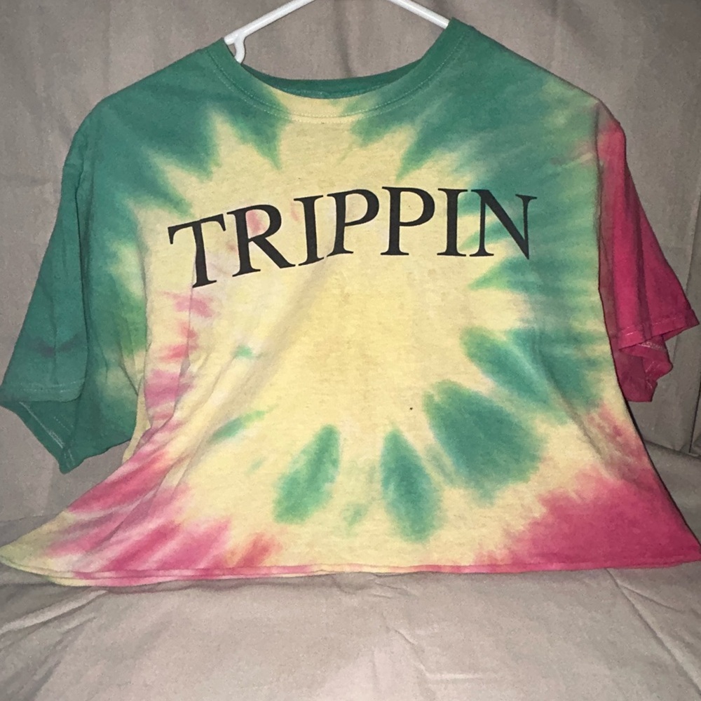 🔮Trippin’ Tie-Dye Cropped Tee🔮